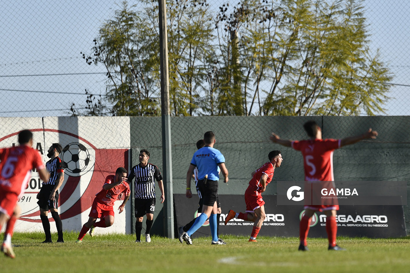 Matías Bentín, de Universitario. 21ª Copa Nacional de Clubes. Estadio Ernesto Dickinson.
