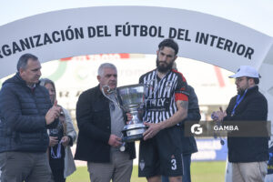 Sebastián Rodríguez, de Río Negro. 21ª Copa Nacional de Clubes. Estadio Ernesto Dickinson.