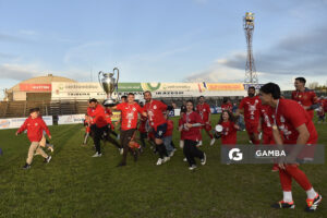 Universitario de Salto, Campeón. 21ª Copa Nacional de Clubes. Estadio Ernesto Dickinson.