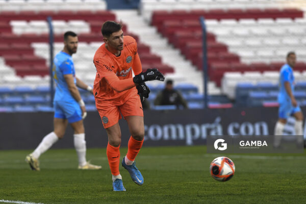 Franco Torgnascioli, de Montevideo City Torque, Torneo Clausura. Estadio Gran Parque Central.