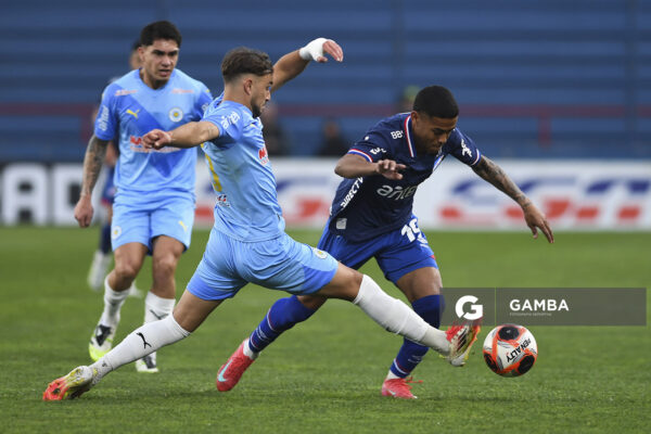 Juan Cruz de los Santos, de Nacional. Torneo Clausura. Estadio Gran Parque Central.