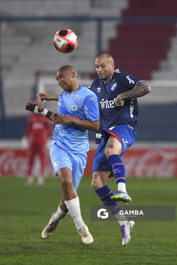 Nicolás López, de Nacional. Torneo Clausura. Estadio Gran Parque Central.