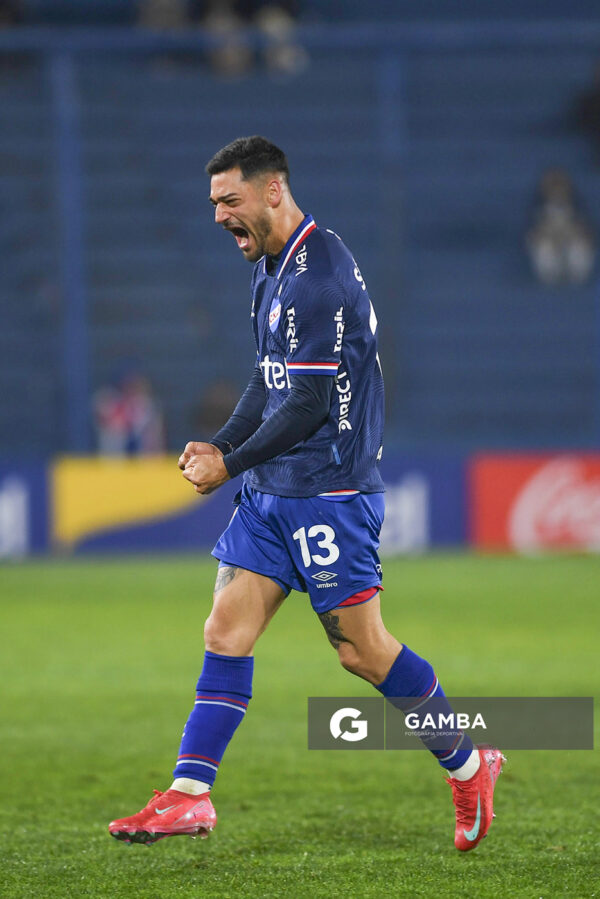 Emiliano Ancheta, de Nacional. Torneo Clausura. Estadio Gran Parque Central.