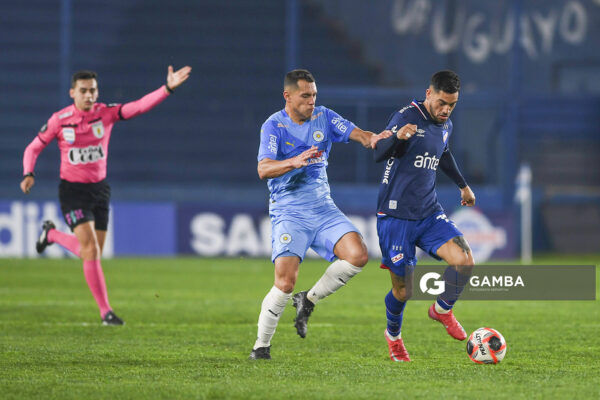 Emiliano Ancheta, de Nacional. Torneo Clausura. Estadio Gran Parque Central.