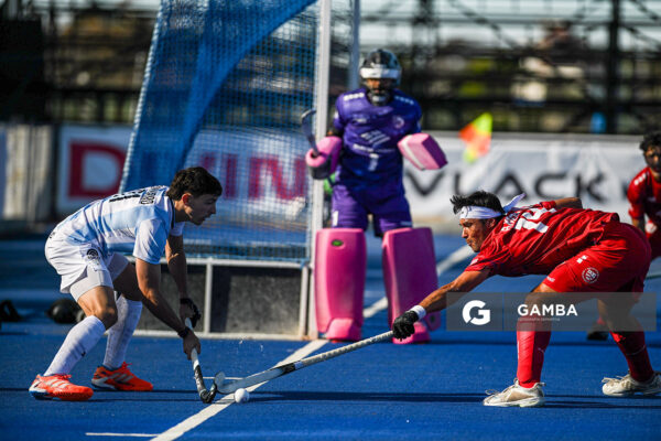 Lucas Toscani, de Argentina. Copa Panamericana de Hockey. Cancha Celeste.