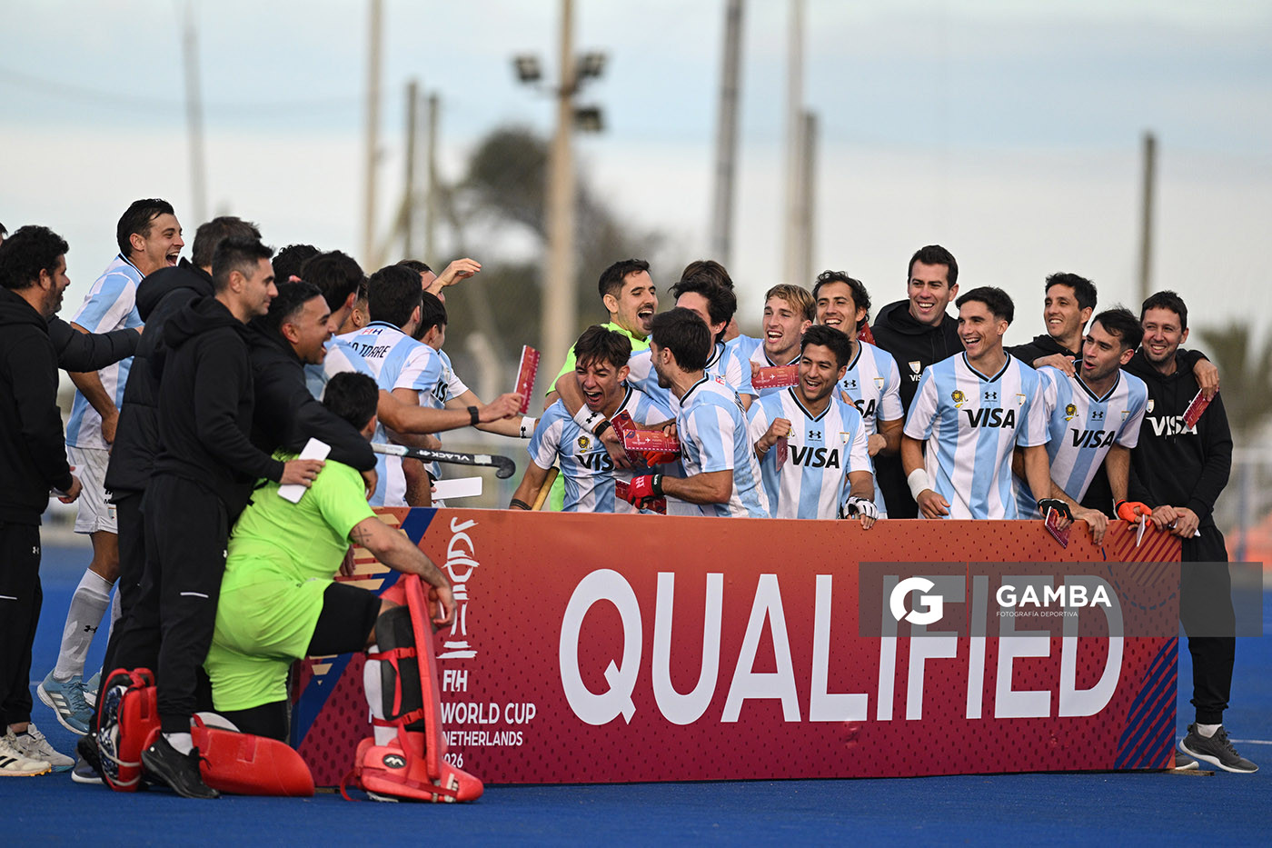 Los jugadores de Argentina celebran clasificación al mundial de hockey 2026. Copa Panamericana de Hockey. Cancha Celeste.