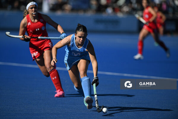 Lupe Curutchague, de Uruguay. Copa Panamericana de Hockey. Cancha Celeste.