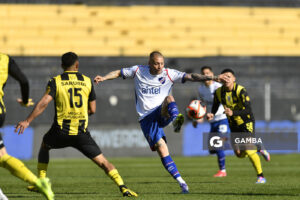 Nicolás López, de Nacional. Torneo Clausura. Estadio Campeón del Siglo.