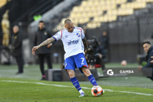 Nicolás López, de Nacional. Torneo Clausura. Estadio Campeón del Siglo.