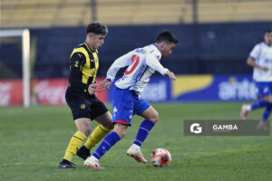 Mauricio Pereyra, de Nacional. Torneo Clausura. Estadio Campeón del Siglo.