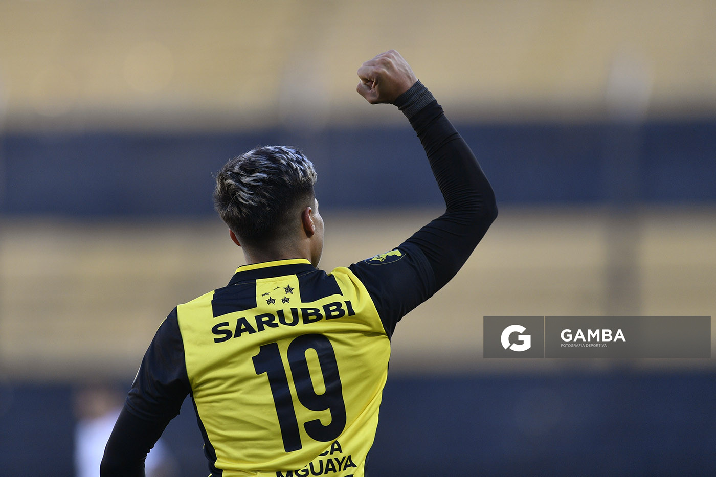 Matías Arezo, de Peñarol. Torneo Clausura. Estadio Campeón del Siglo.