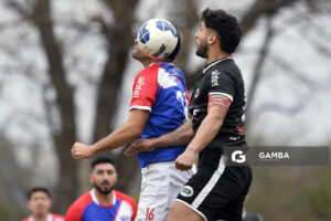 Joaquín Rovetta, de Polancos. Matías Ebre, de San Carlos. 21ª Copa Nacional de Clubes Divisional B. Estadio Parque Evelio Isnardi.