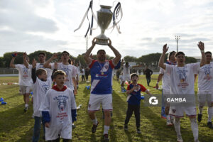 Gastón Villoldo. Polancos de Nueva Palmira Campeón. 21ª Copa Nacional de Clubes Divisional B. Estadio Parque Evelio Isnardi.