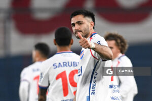 Maximiliano Gómez, de Nacional. Torneo Clausura. Estadio Gran Parque Central.