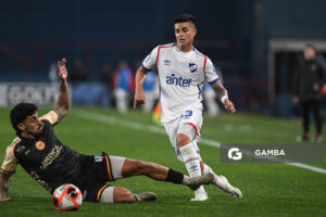 Juan Pablo Patiño, de Nacional. Torneo Clausura. Estadio Gran Parque Central.