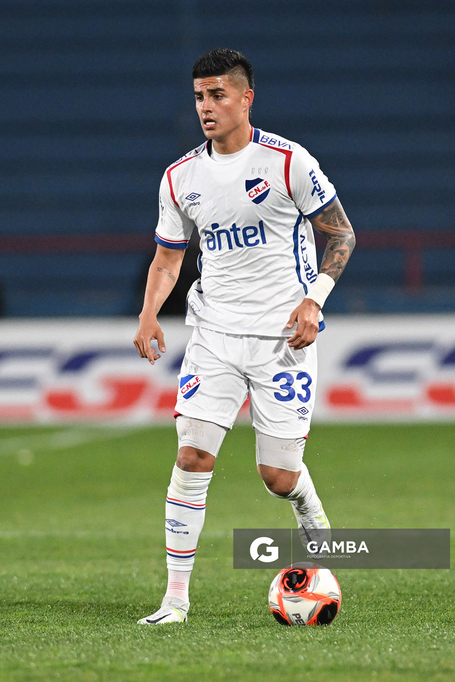 Juan Pablo Patiño, de Nacional. Torneo Clausura. Estadio Gran Parque Central.