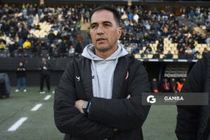 Raúl Salazar, director técnico de River Plate. Torneo Clausura. Estadio Campeón del Siglo.