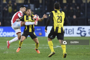 David Terans, de Peñarol. Torneo Clausura. Estadio Campeón del Siglo.