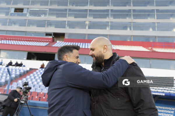 Jadson Viera, director técnico de Boston River. Torneo Clausura. Estadio Gran Parque Central.