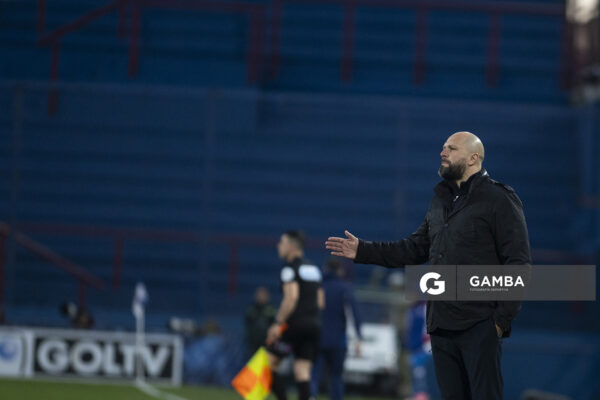 Jadson Viera, director técnico de Boston River. Torneo Clausura. Estadio Gran Parque Central.