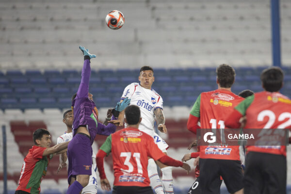 Bruno Antúnez, golero de Boston River. Torneo Clausura. Estadio Gran Parque Central.
