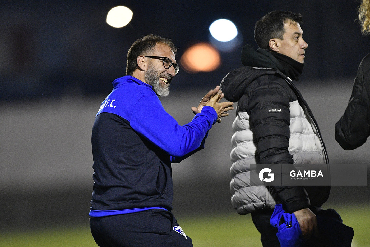 Martín Siri, director técnico de Huracán. Copa AUF Uruguay. Estadio Juan Antonio Lavalleja.