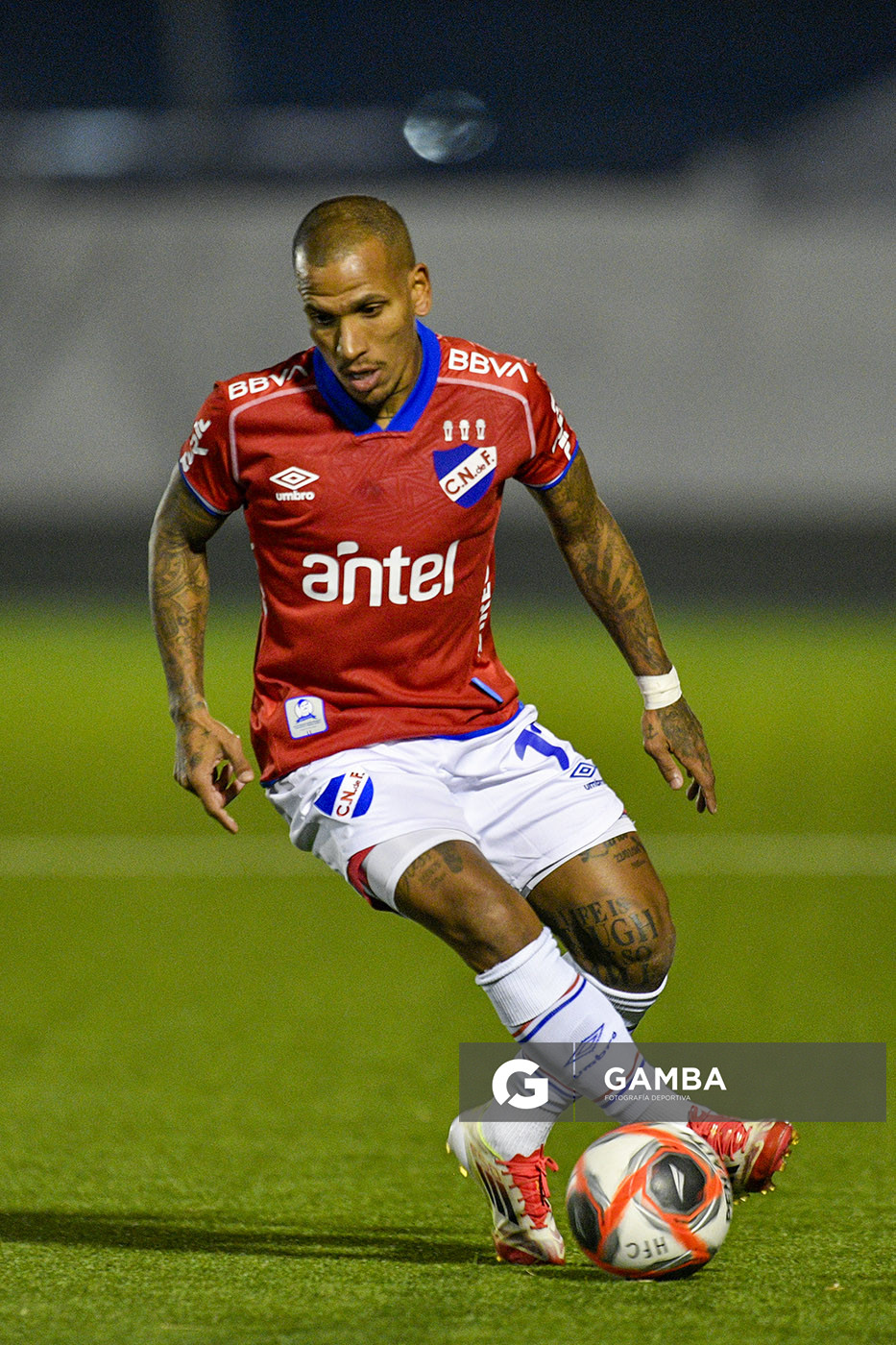 Rómulo Otero, de Nacional. Copa AUF Uruguay. Estadio Juan Antonio Lavalleja.