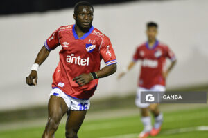 Christian Ébere, de Nacional. Copa AUF Uruguay. Estadio Juan Antonio Lavalleja.