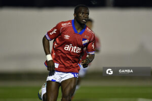 Christian Ébere, de Nacional. Copa AUF Uruguay. Estadio Juan Antonio Lavalleja.