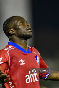 Christian Ébere, de Nacional. Copa AUF Uruguay. Estadio Juan Antonio Lavalleja.