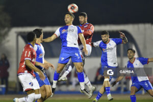 Joaquín Machado, de Huracán. Copa AUF Uruguay. Estadio Juan Antonio Lavalleja.