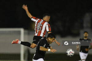 Iván Manzur, de Racing. Copa AUF Uruguay. Estadio Juan Antonio Lavalleja.