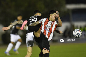 Nahuel Martínez, de Atenas. Copa AUF Uruguay. Estadio Juan Antonio Lavalleja.
