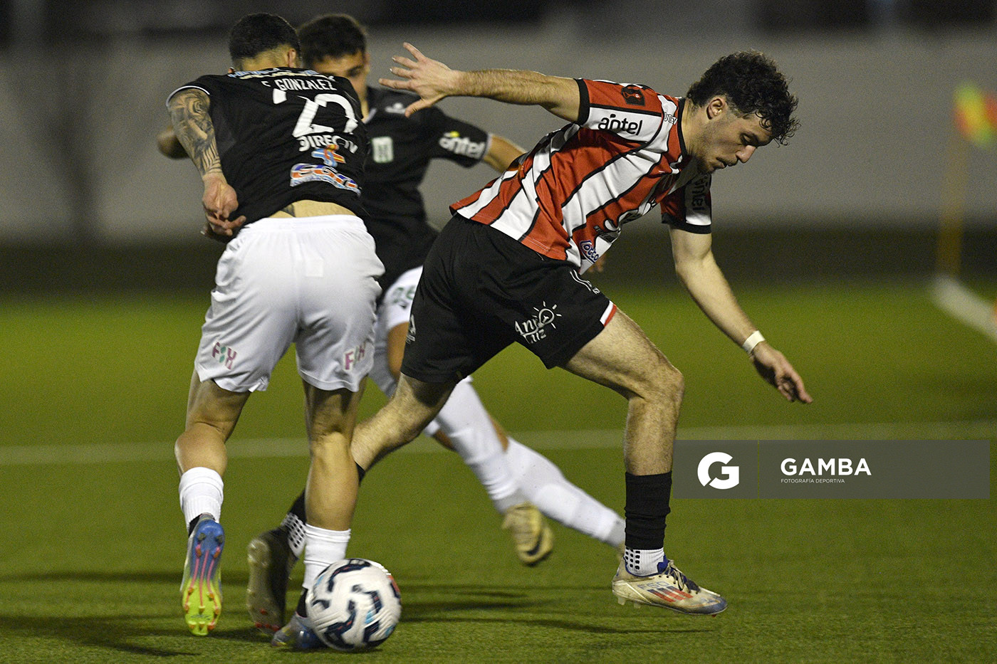 Agustín Alonso, de Atenas. Copa AUF Uruguay. Estadio Juan Antonio Lavalleja.