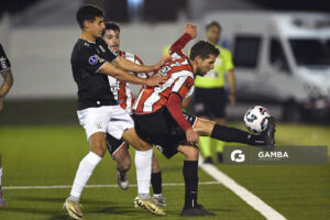 Sebastián Rojas, de Atenas. Copa AUF Uruguay. Estadio Juan Antonio Lavalleja.
