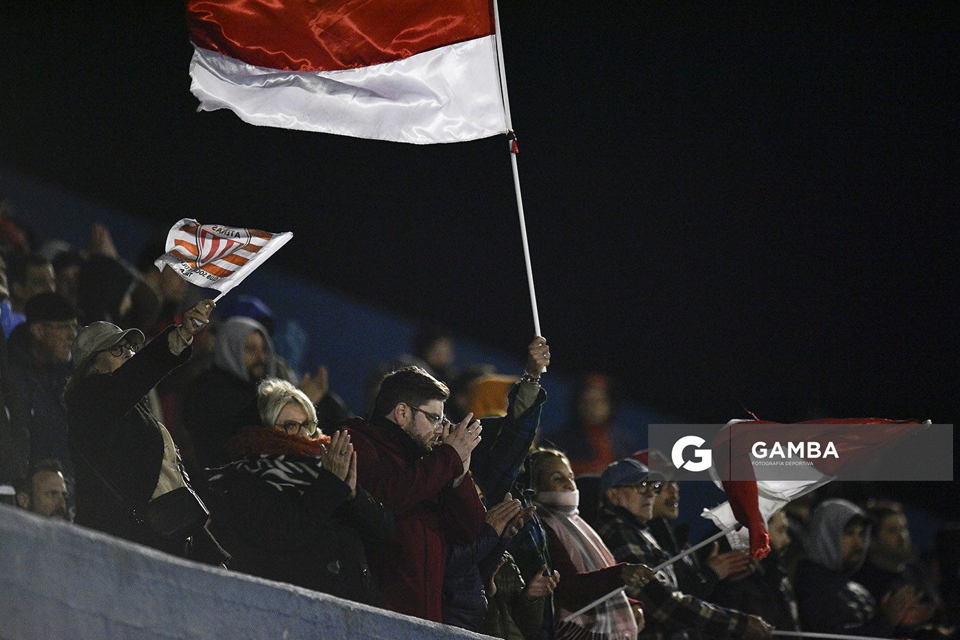 Hinchas de Atenas. Copa AUF Uruguay. Estadio Juan Antonio Lavalleja.