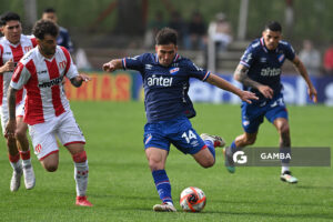Nicolás Lodeiro, de Nacional. Torneo Clausura. Estadio Parque Federico Saroldi.