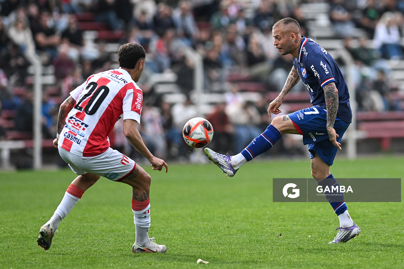 Nicolás López, de Nacional. Torneo Clausura. Estadio Parque Federico Saroldi.