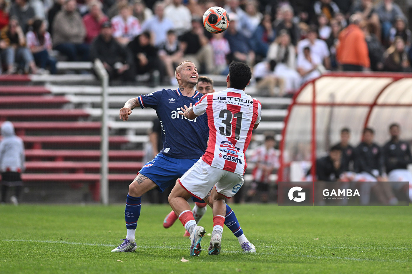 Nicolás López, de Nacional. Torneo Clausura. Estadio Parque Federico Saroldi.