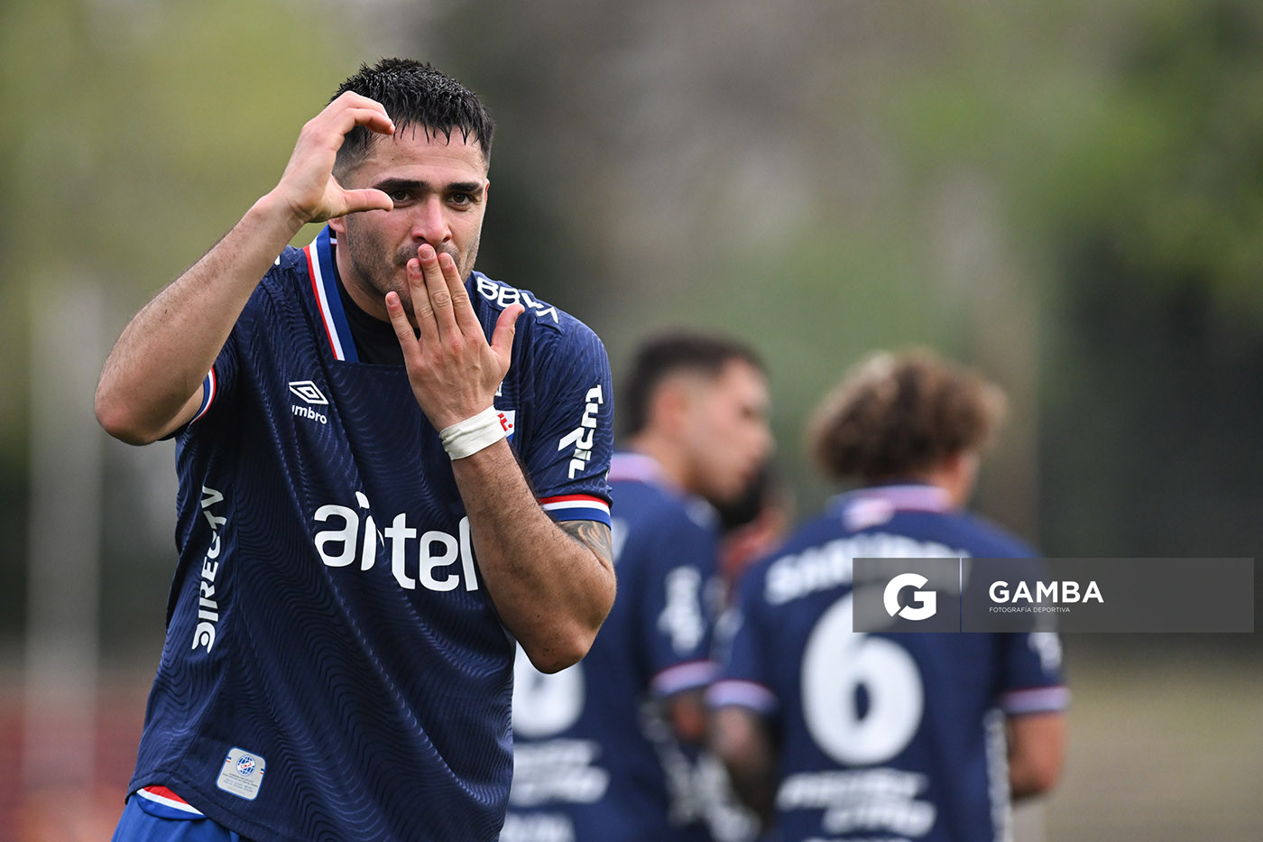 Maximiliano Gómez, de Nacional. Torneo Clausura. Estadio Parque Federico Saroldi.