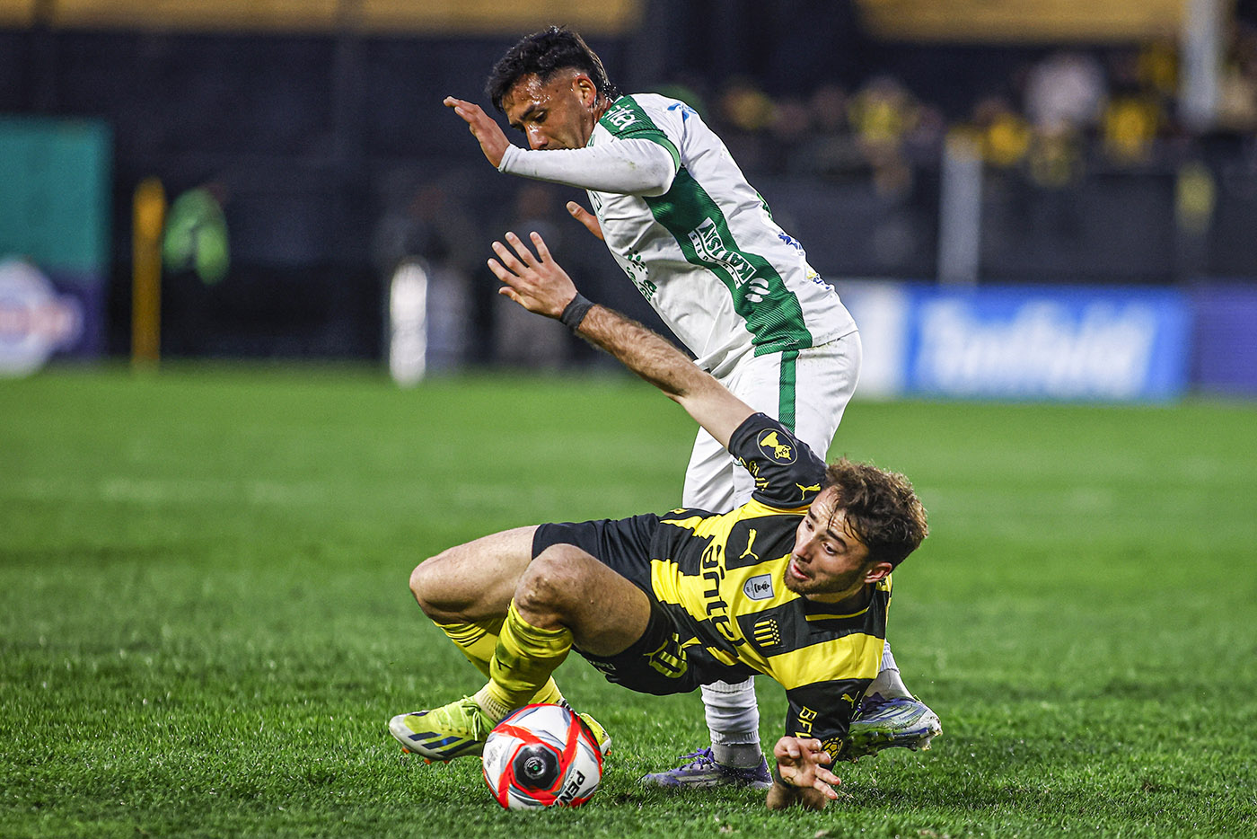 Peñarol 1 - Plaza Colonia 0. F6CL25.