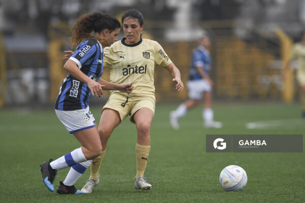 María García, de Liverpool. Campeonato Uruguayo de Fútbol Femenino. Estadio José Pedro Damiani.