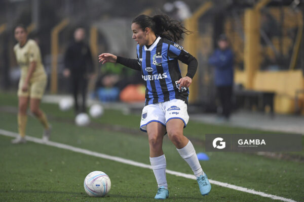 Mariana Moya, de Liverpool. Campeonato Uruguayo de Fútbol Femenino. Estadio José Pedro Damiani.