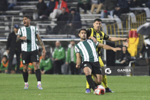 Guillermo Cotugno, de Racing. Torneo Clausura. Estadio Parque Alfredo V. Viera.