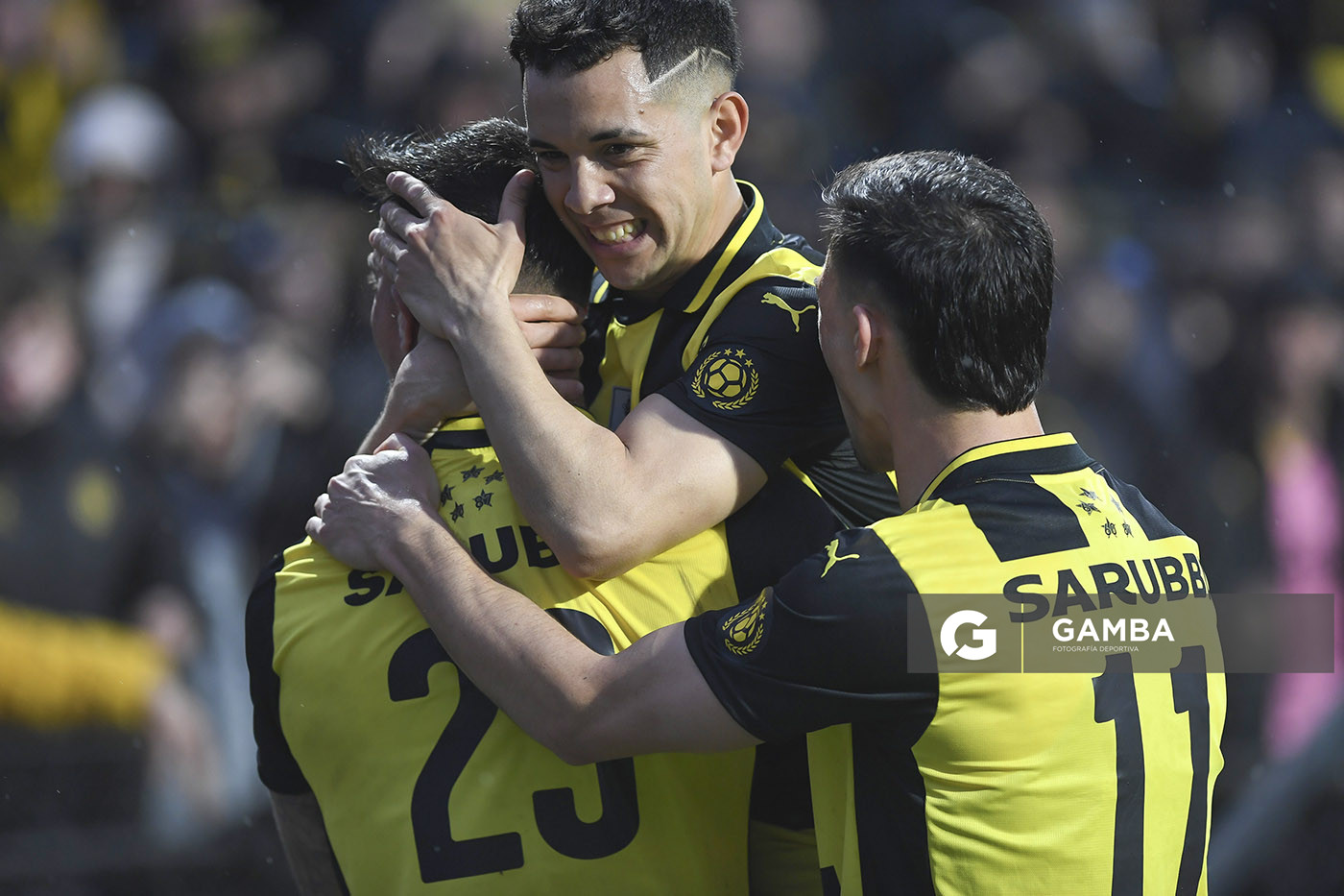 Javier Méndez, de Peñarol. Torneo Clausura. Estadio Parque Alfredo V. Viera.
