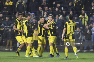 Ignacio Sosa, de Peñarol. Torneo Clausura. Estadio Parque Alfredo V. Viera.
