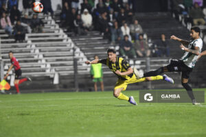 Maximiliano Silvera, de Peñarol. Torneo Clausura. Estadio Parque Alfredo V. Viera.