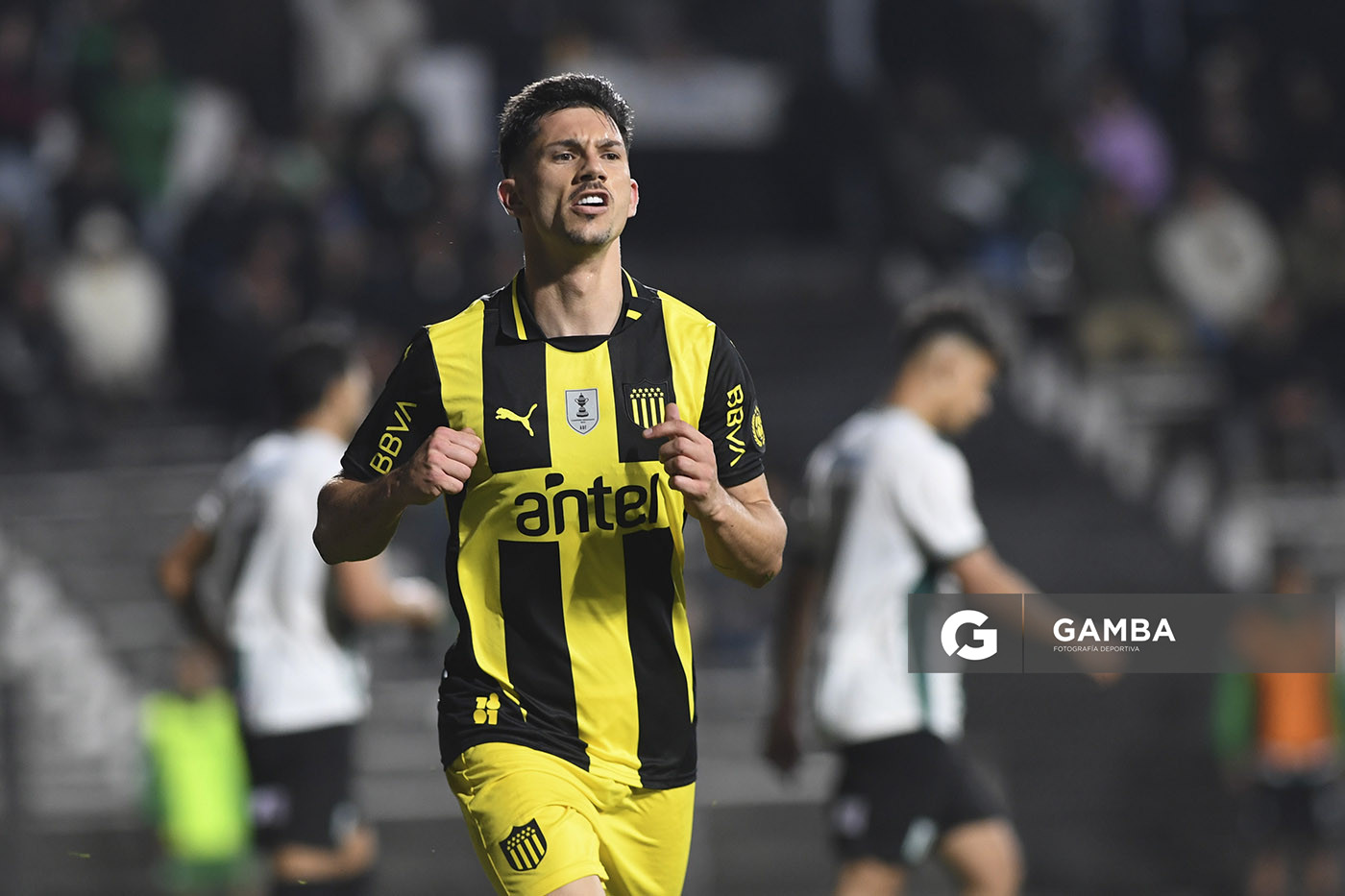 Maximiliano Silvera, de Peñarol. Torneo Clausura. Estadio Parque Alfredo V. Viera.