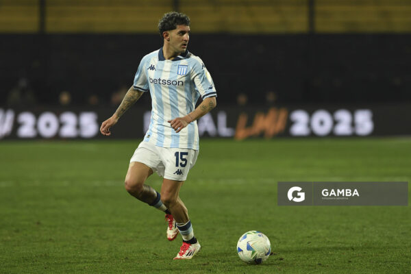 Gastón Martirena, de Racing. Copa Conmebol Libertadores. Estadio Campeón del Siglo.