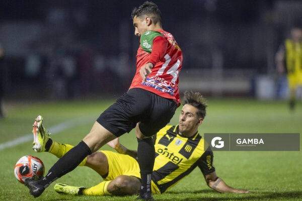 Gerónimo Bortagaray, de Boston River. Torneo Clausura. Estadio Campeones Olímpicos.
